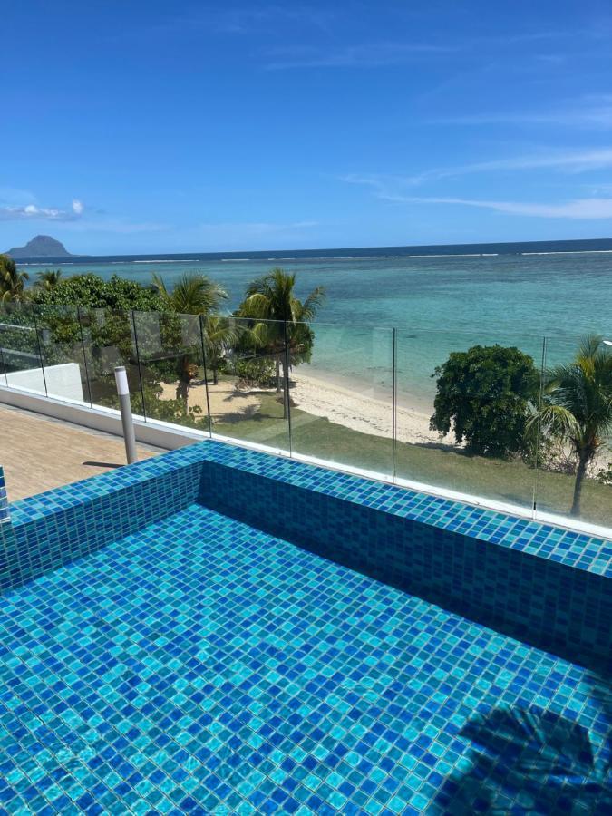 Cap Ouest Beachfront Luxury Penthouse & Apartment Flic en Flac Luaran gambar